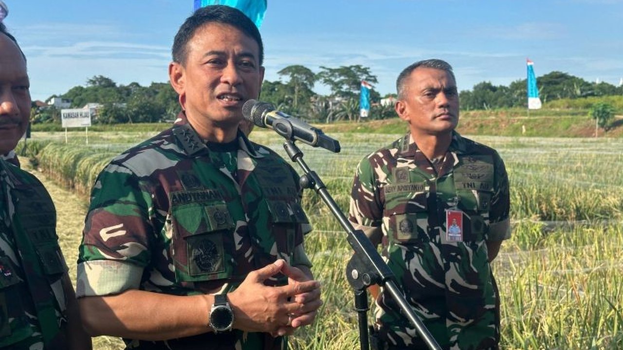 Wakil KSAU menegaskan kesiapan TNI AU merawat jet tempur Rafale yang akan tiba di Indonesia pada tahun 2024, dengan sumber daya manusia yang telah disiapkan.