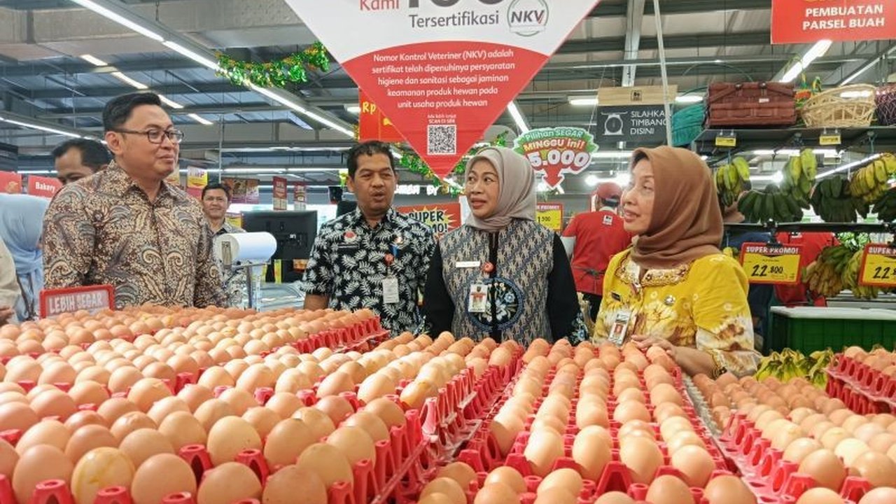 Superindo turut serta dalam program 'Friday Mubarak' Aprindo dengan memberikan diskon 30% untuk 1.200 paket sembako di 10 kota selama Ramadhan.