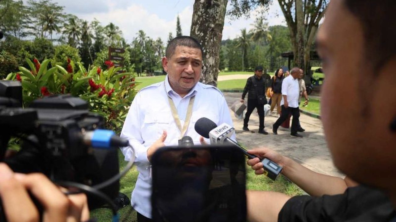 Setelah mengikuti retreat di Magelang, Wali Kota Makassar Munafri Arifuddin akan fokus pada penciptaan lapangan kerja dan optimalisasi potensi lokal guna mendorong pertumbuhan ekonomi.