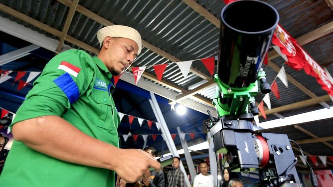 BMKG Gorontalo melakukan pemantauan hilal di Desa Botubarani, Bone Bolango, namun hilal tidak teramati karena awan tebal di ufuk barat.