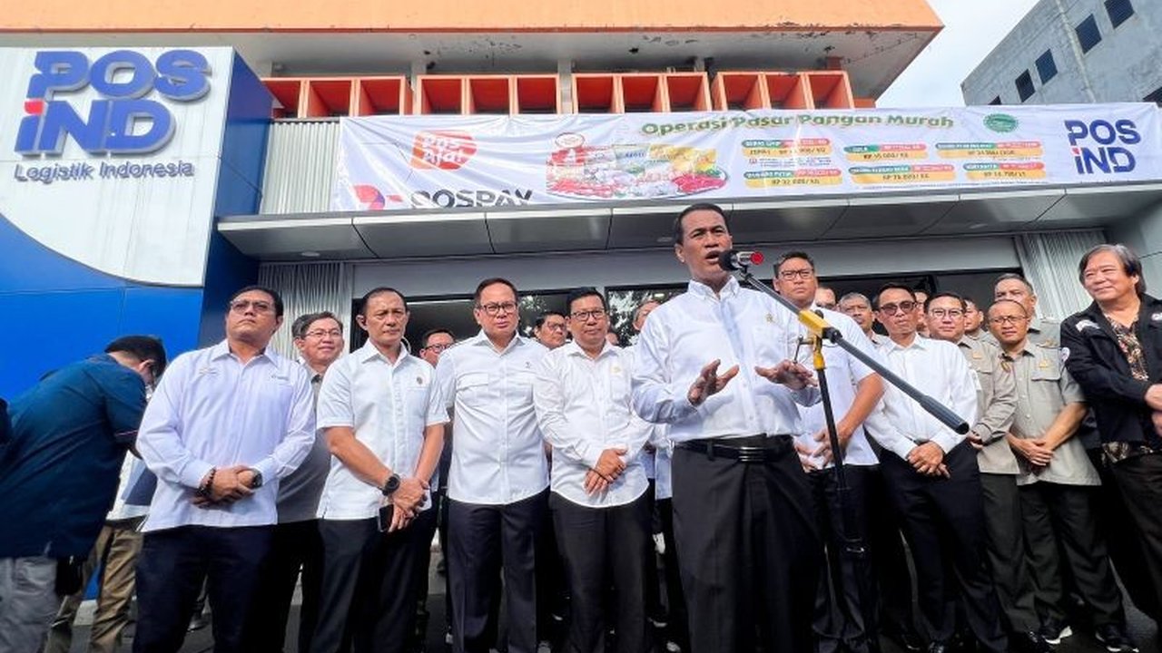 Jelang Ramadhan dan Idul Fitri 2025, pemerintah luncurkan Operasi Pasar Pangan Murah melalui 4.500 gerai Kantor Pos untuk stabilisasi harga kebutuhan pokok dan menjamin keterjangkauan bagi masyarakat.