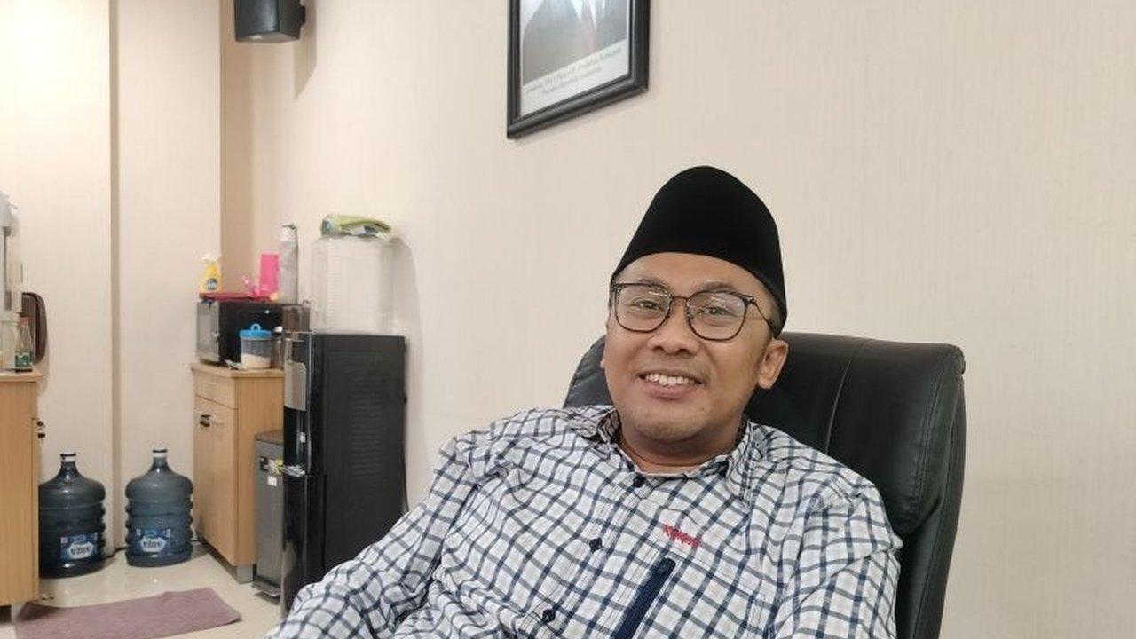 DPRD Surabaya mengeluarkan peringatan keras kepada seluruh Rumah Hiburan Umum (RHU) untuk tutup selama Ramadhan, sesuai Surat Edaran Pemkot Surabaya; pelanggaran akan berakibat penutupan permanen.