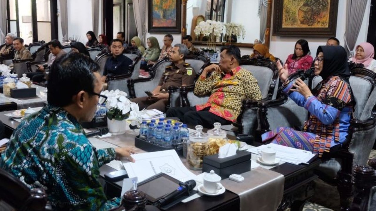 Tim Pengendali Inflasi Daerah (TPID) Sidoarjo mengawasi ketat harga bahan pokok dan ketersediaannya menjelang Ramadhan,  antisipasi dampak banjir dan inflasi.