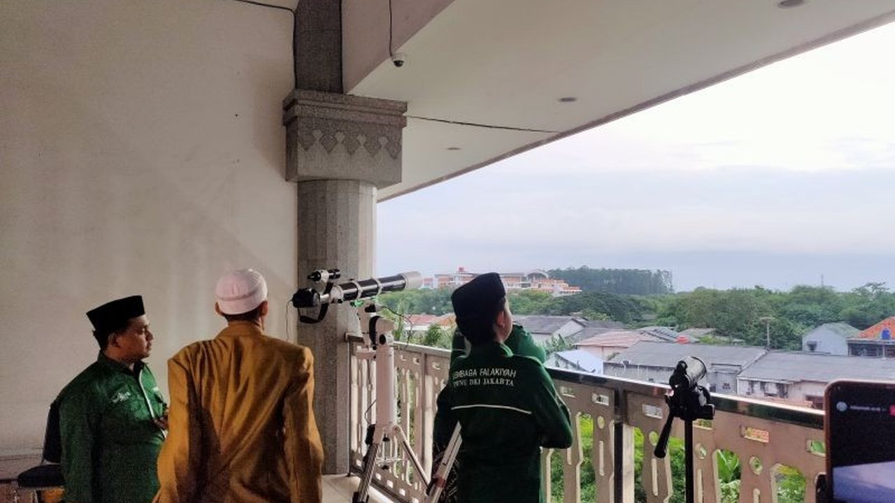 Pemantauan hilal di Masjid KH Hasyim Asy'ari, Jakarta, telah dilakukan untuk menentukan awal Ramadhan 1446 H, dengan hasil akan disampaikan ke PBNU dan Kementerian Agama.