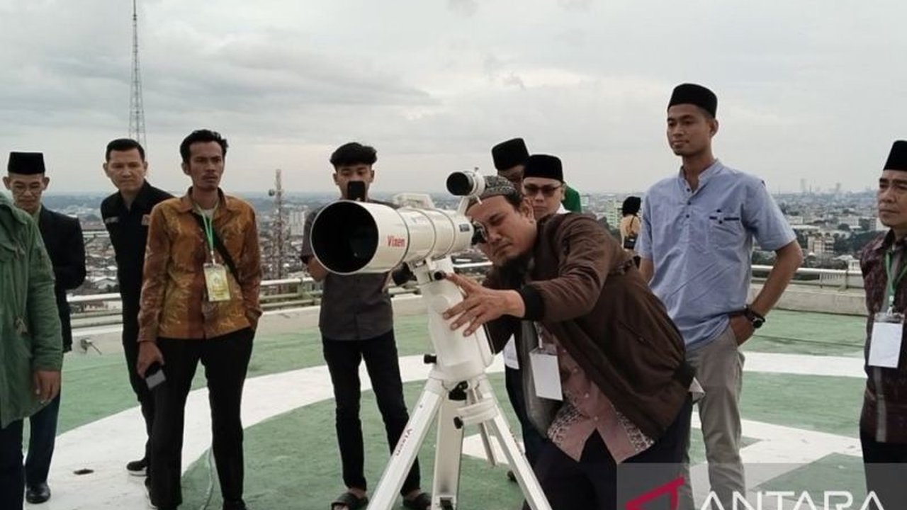 Kemenag Sumsel menyebarkan 330 dai ke seluruh wilayah provinsi untuk mengisi program tausyiah Ramadhan 1446 H, bertujuan mewujudkan suasana damai dan meningkatkan kualitas spiritual masyarakat.