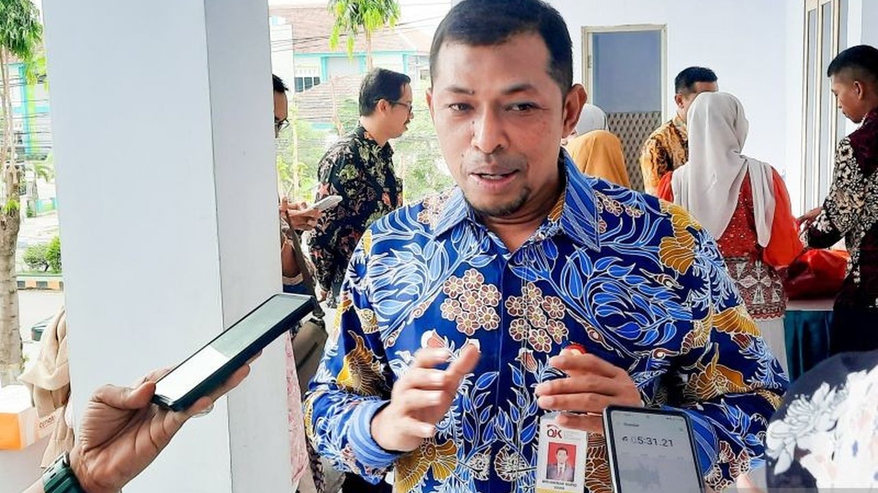 Kinerja ekonomi Banyuwangi tumbuh positif dengan pertumbuhan ekonomi mencapai 5,04 persen, melampaui pertumbuhan ekonomi Jawa Timur dan Nasional, serta peningkatan IPM.