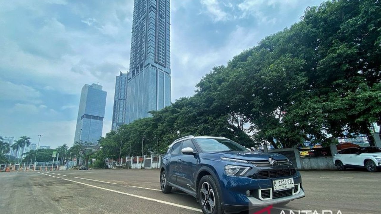Citroen C3 Aircross menawarkan kenyamanan berkendara dan fitur mewah dengan harga terjangkau, menjadikannya pesaing kuat di kelas SUV.
