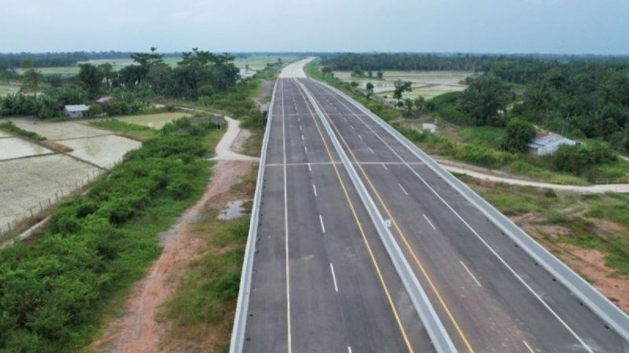 Menteri Koordinator Bidang Infrastruktur dan Pembangunan Wilayah, Agus Harimurti Yudhoyono, mengumumkan diskon tarif tol sebesar 20 persen untuk memuluskan perjalanan mudik Lebaran 2025.