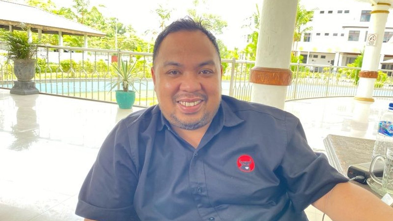 DPRK Mimika mendesak Satpol PP untuk menegakkan Perda No. 11 Tahun 2012 tentang pengelolaan sampah, serta meminta sosialisasi masif hingga tingkat RT/RW untuk meningkatkan kesadaran masyarakat.