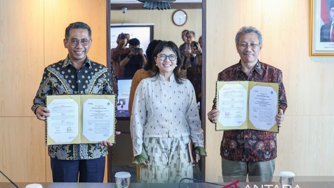 Kementerian Pendidikan, Riset, dan Teknologi (Kemdiktisaintek) mengajak 702 penerima beasiswa pascasarjana untuk memperkuat budaya ilmiah unggul demi kemajuan Indonesia.