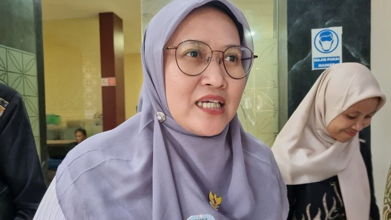 Komisi Perlindungan Anak Indonesia (KPAI) mengungkapkan faktor ekonomi sebagai penyebab utama kasus filicide di Bekasi, Jawa Barat, di mana seorang balita tewas dianiaya orang tuanya yang hidup sebagai pengemis.