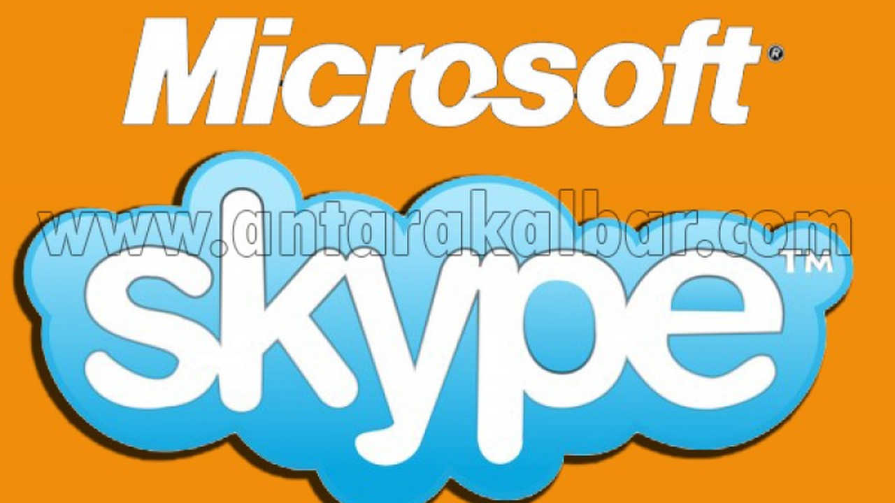 Microsoft mengumumkan penghentian permanen layanan Skype pada Mei 2025, mendorong migrasi pengguna ke Microsoft Teams sebagai platform komunikasi terintegrasi.