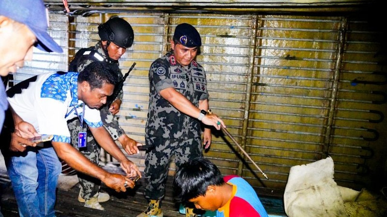 Kementerian Kelautan dan Perikanan (KKP) berhasil menyelamatkan kerugian negara senilai Rp1,8 miliar setelah menindak 10 kapal ikan yang diduga melakukan praktik transhipment ilegal di Laut Arafura.