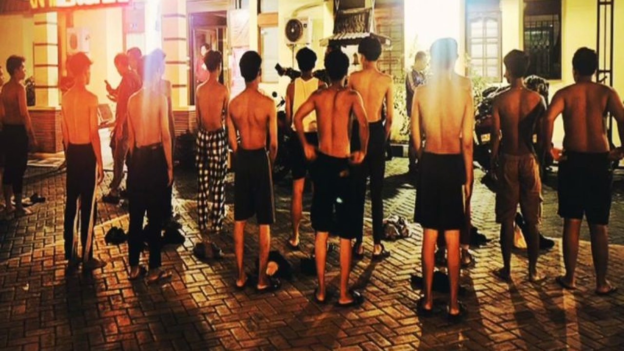 Polresta Banjarmasin menangkap 13 remaja pelaku balap liar dan 9 remaja yang hendak perang sarung; polisi tegas tak terima intervensi.