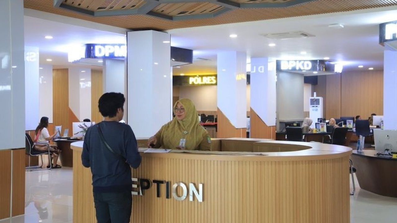 Disdukcapil Kota Tangerang tetap memberikan pelayanan administrasi kependudukan maksimal di bulan Ramadhan, meskipun dengan penyesuaian jam kerja.