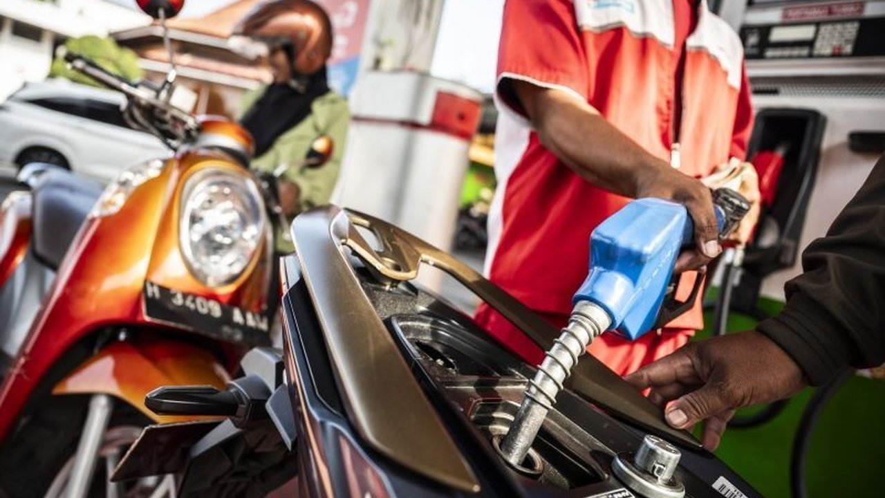 Sepekan terakhir diwarnai isu oplosan Pertamax, klarifikasi Pertamina, operasi pasar murah, dan pembentukan BPI Danantara yang dipimpin Rosan Roeslani.