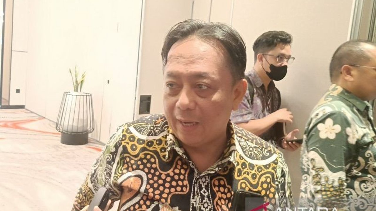 Disnakertrans Kaltim intensifkan pelatihan K3 dan sinergi dengan sektor swasta untuk menekan angka kecelakaan kerja, khususnya di sektor eksplorasi dan eksploitasi sumber daya alam.