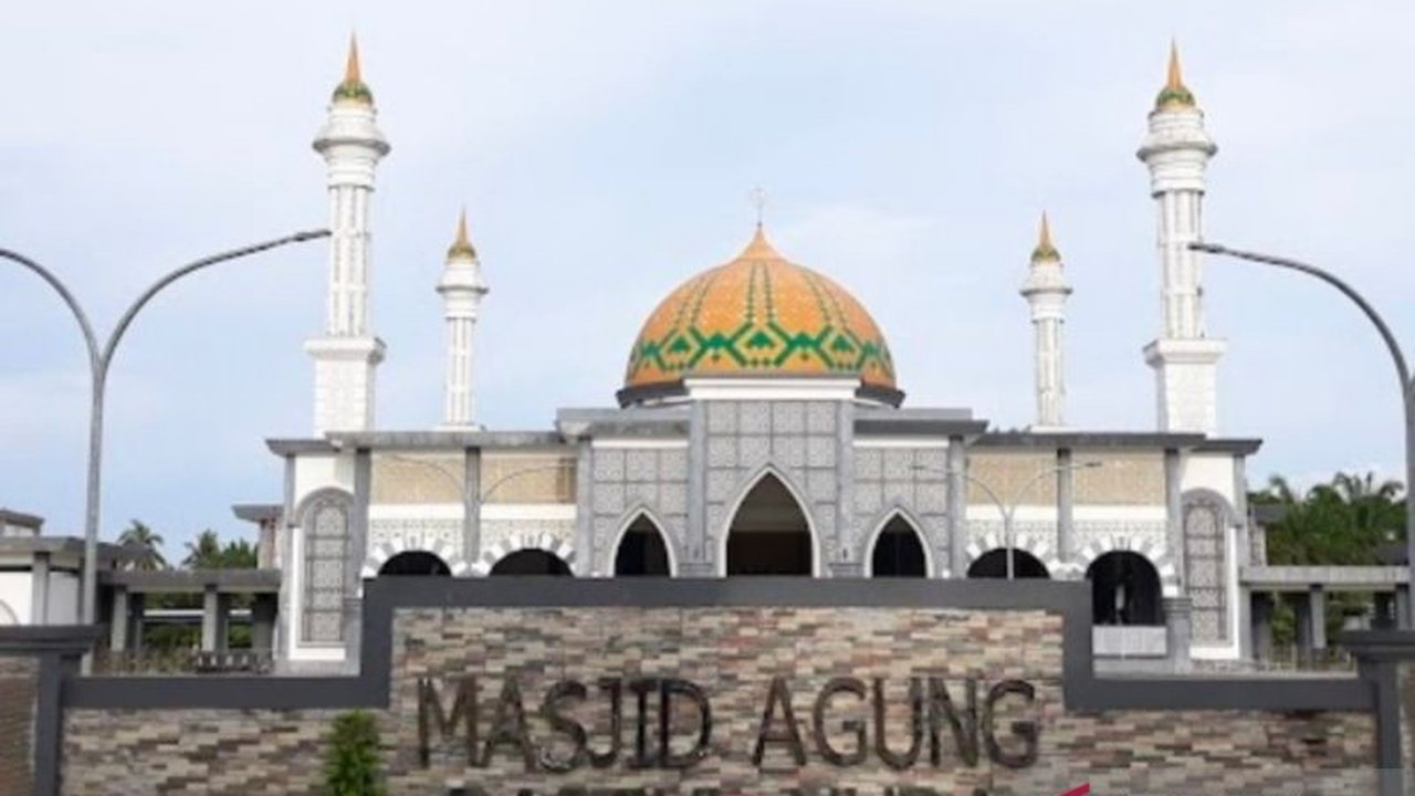 Ramadhan di Mukomuko: Khidmat Tarawih Ramaikan Masjid dan Mushalla
