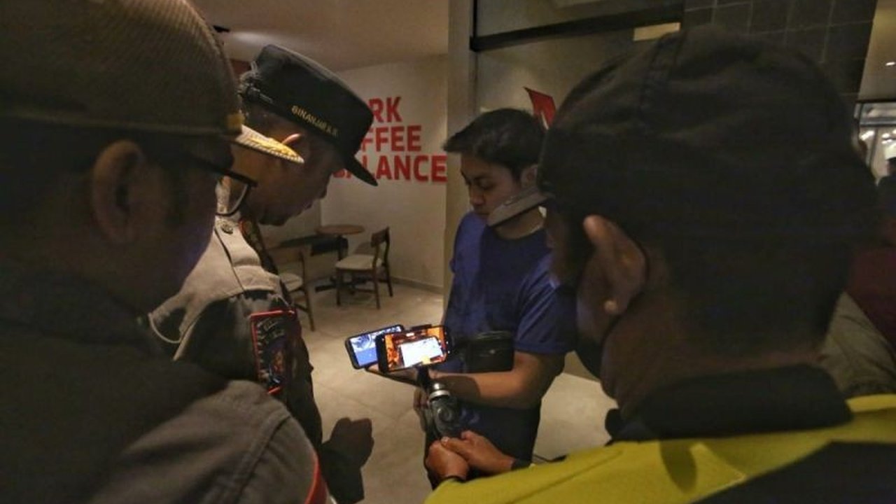 Satuan Polisi Pamong Praja (Satpol PP) Kota Palangka Raya melakukan sidak di sejumlah Tempat Hiburan Malam (THM) pada malam pertama Ramadhan dan tidak menemukan pelanggaran, namun tetap mensosialisasikan aturan yang berlaku.