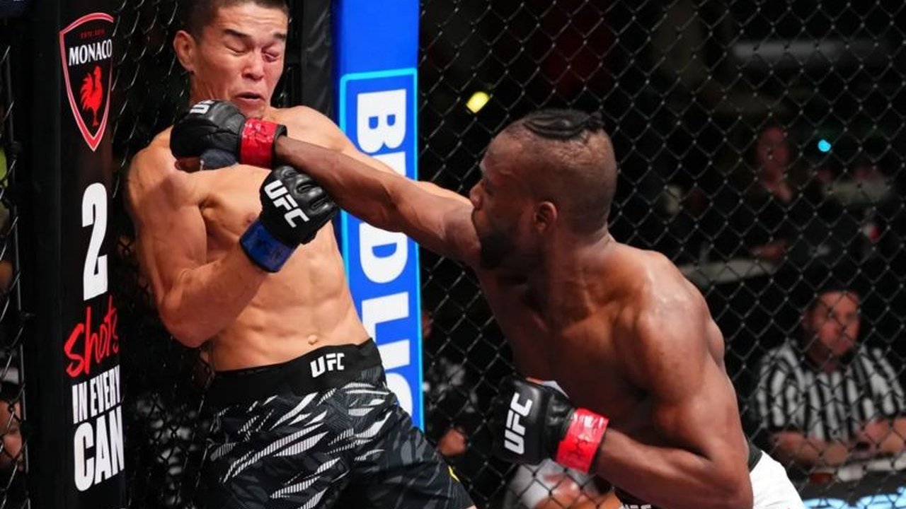 Kemenangan KO Manel Kape atas Asu Almabayev di UFC Vegas 103 memicu seruan dari sesama petarung UFC agar Kape diberi kesempatan memperebutkan gelar juara kelas ringan.