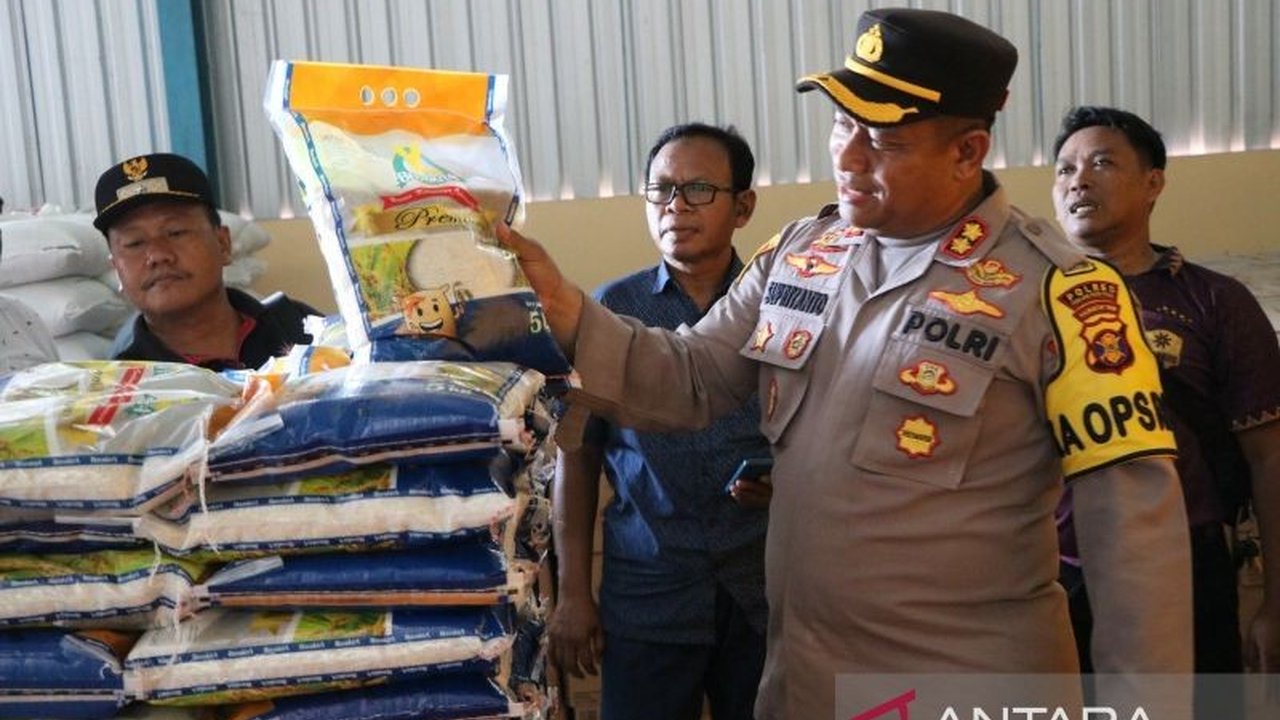 Kepolisian Resor Penajam Paser Utara memastikan ketersediaan bahan pangan tetap terjaga selama Ramadhan untuk mencegah lonjakan harga dan kelangkaan.