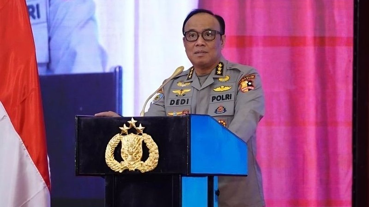 Irwasum Polri Komjen Pol. Dedi Prasetyo memastikan rekrutmen taruna Akpol 2024 transparan dan bebas calo, dengan hasil tes langsung terlihat oleh peserta.