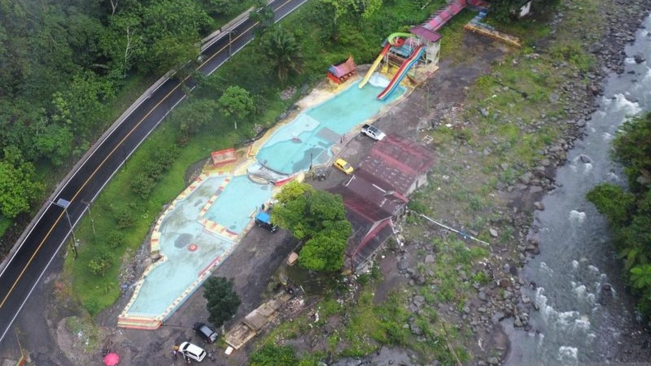 Ombudsman Perwakilan Sumbar mendesak Gubernur dan Bupati Tanah Datar untuk menertibkan tempat pemandian ilegal di Lembah Anai pasca-bencana lahar dingin Gunung Marapi yang telah memakan korban jiwa.