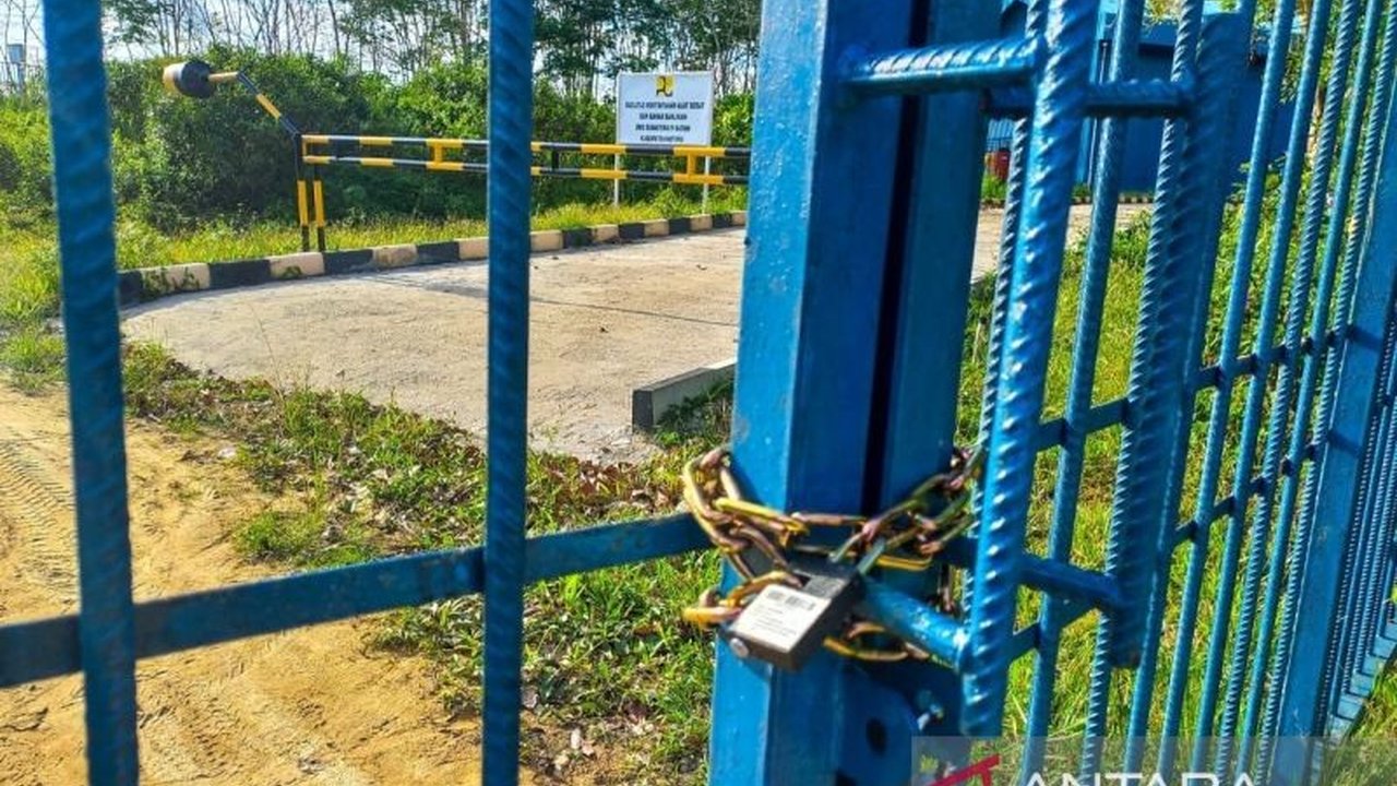 Balai Wilayah Sungai (BWS) Sumatera IV Batam menutup sementara satu pintu masuk Embung Sebayar di Natuna karena pencurian baterai lampu, diduga dilakukan secara terencana pada malam hari.
