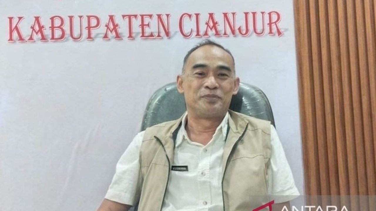 BPBD Cianjur meningkatkan pengawasan di jalur utama, terutama wilayah selatan,  untuk mengantisipasi bencana alam akibat cuaca ekstrem yang melanda.