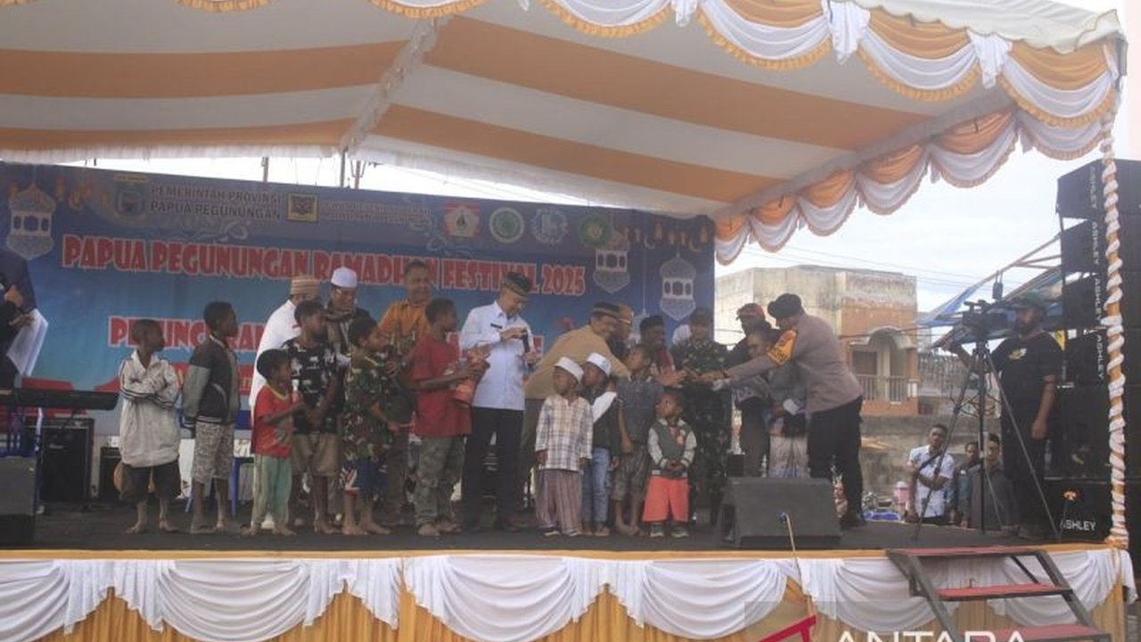 Pemerintah Provinsi Papua Pegunungan menggelar Festival Ramadhan dan meluncurkan Wamena Digital Space untuk mendorong pertumbuhan ekonomi dan mempererat persatuan masyarakat.