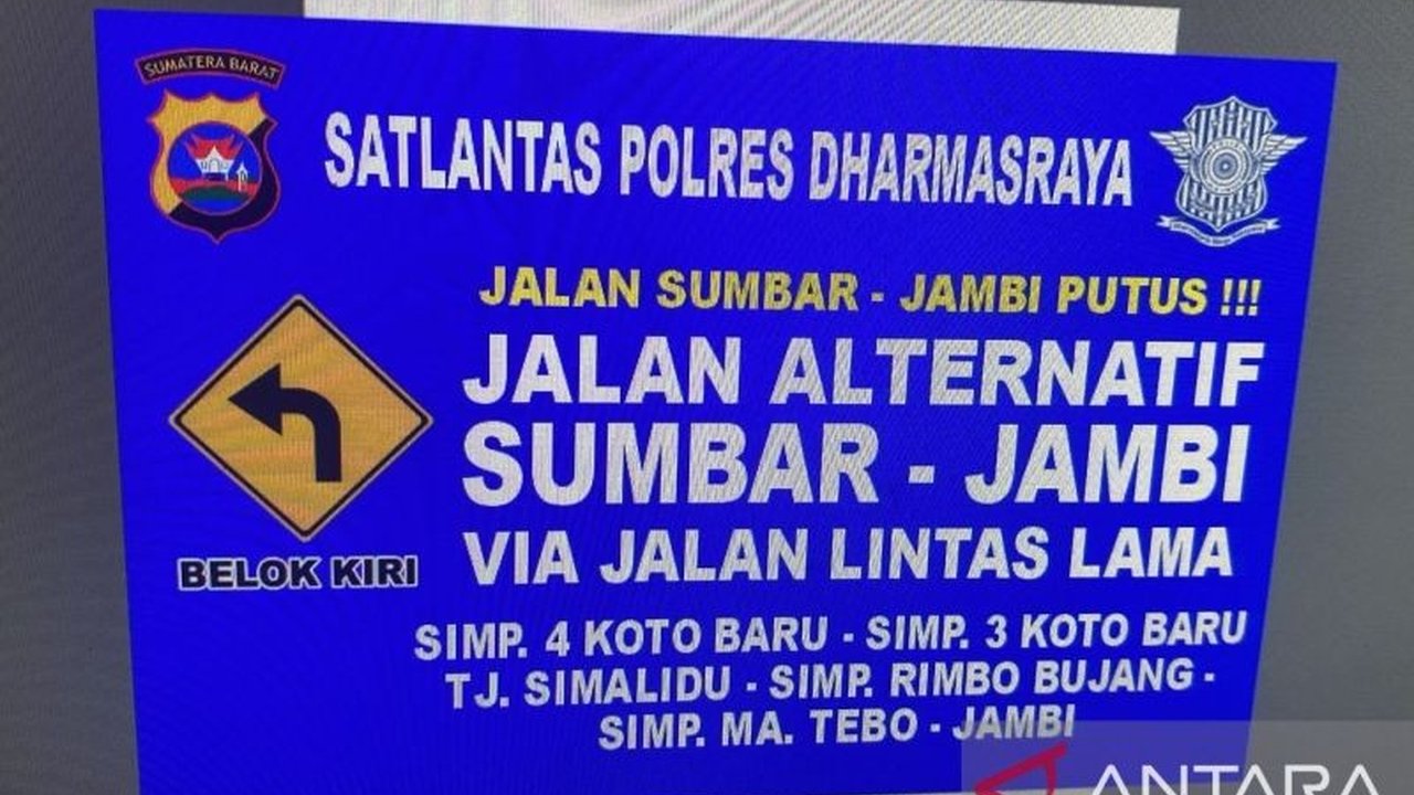 Akses Jalan Sumbar-Jambi Terputus, Polisi Alihkan Arus Lalu Lintas