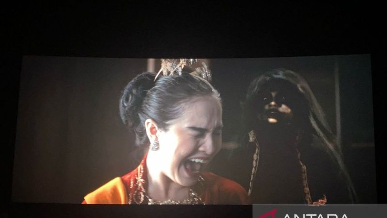 Film horor Indonesia terbaru, Jagal Teluh, mengisahkan obsesi Saidah akan kecantikan yang membawanya pada ritual mistis dan dendam mengerikan, dengan kelebihan dan kekurangan dalam segi cerita dan visual.