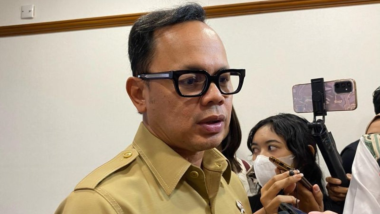 Wamendagri Bima Arya mengumumkan retret kepala daerah gelombang kedua akan digelar setelah Lebaran 2025, menyasar kepala daerah yang belum mengikuti gelombang pertama dan yang sengketanya ditolak MK.