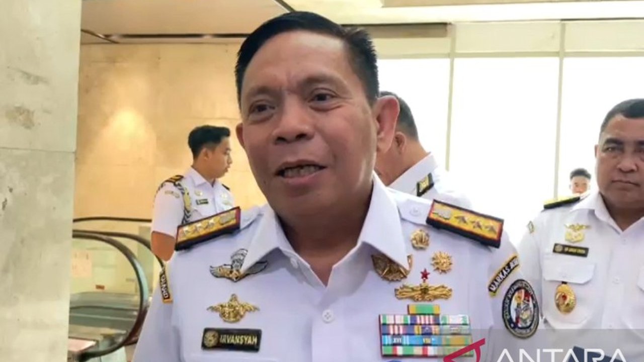 Kepala Bakamla RI, Laksamana Madya TNI Irvansyah, merekomendasikan UU Keamanan Laut dan pembentukan Indonesia Coast Guard untuk melindungi kedaulatan maritim Indonesia.