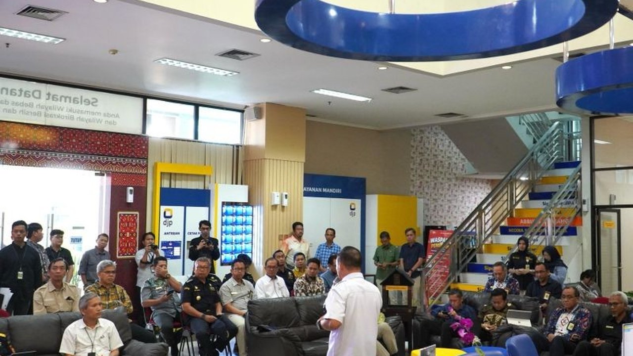 Direktorat Jenderal Pajak Sulselbartra optimistis mencapai target penerimaan pajak Rp18,9 triliun pada 2025, didukung kolaborasi dan peningkatan kesadaran wajib pajak.