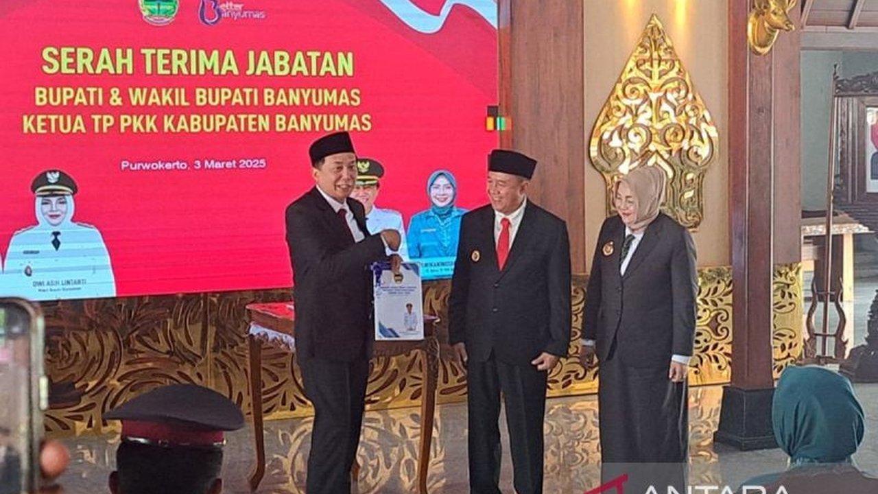 Bupati Banyumas Sadewo Tri Lastiono mengajak seluruh lapisan masyarakat untuk bersama-sama membangun Banyumas yang produktif, adil, dan sejahtera, serta bersinergi dengan PKK dalam mengatasi berbagai tantangan.