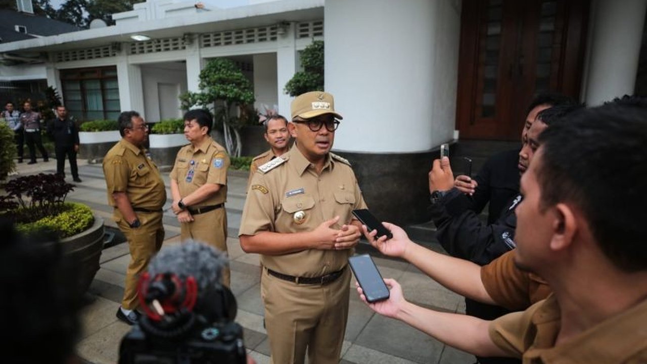 Pemkot Bandung memastikan pembentukan Badan Penanggulangan Bencana Daerah (BPBD) memasuki tahap finalisasi, ditandai dengan penghitungan kebutuhan personel dan anggaran untuk kesiapsiagaan bencana.