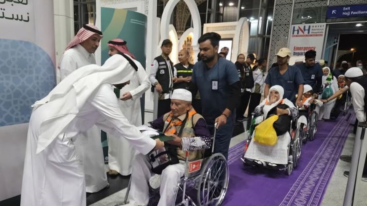 Kemenag Kepri mengumumkan 54 persen jamaah haji telah melunasi biaya perjalanan, menandai dimulainya persiapan keberangkatan ke Tanah Suci pada Mei 2025.