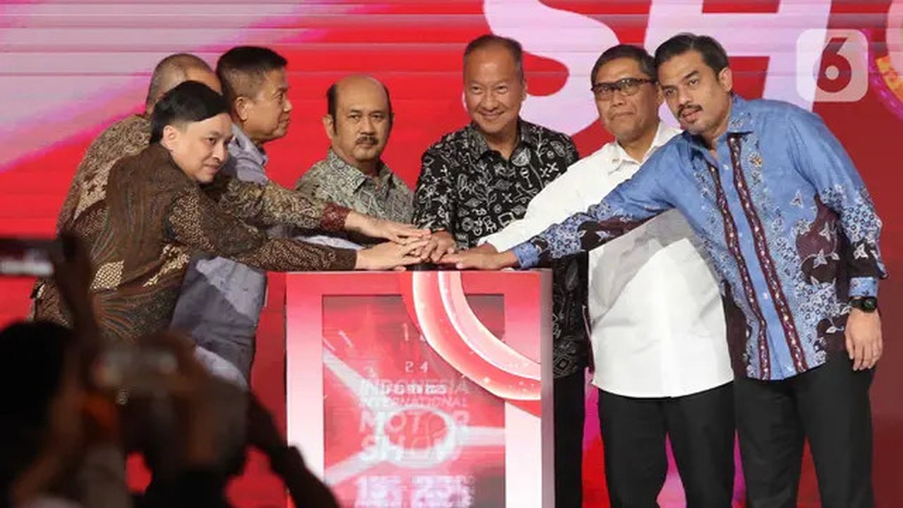 Tercatat ada 31 merek kendaraan roda empat yang akan berpartisipasi dalam IIMS 2025. (Liputan6.com/Herman Zakharia)
