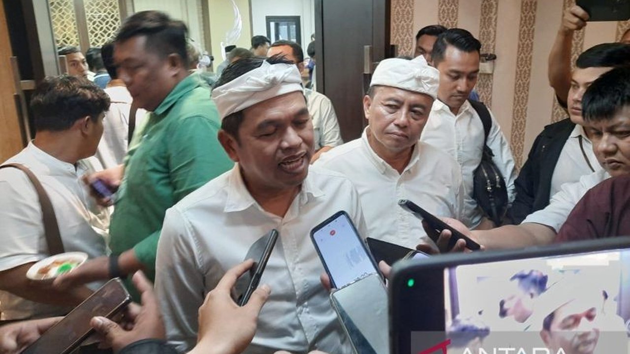 Gubernur Jawa Barat, Dedi Mulyadi, akan mengevaluasi tempat wisata di Puncak, termasuk milik Jaswita, pasca banjir bandang yang melanda kawasan tersebut, bahkan tak menutup kemungkinan pencabutan izin.