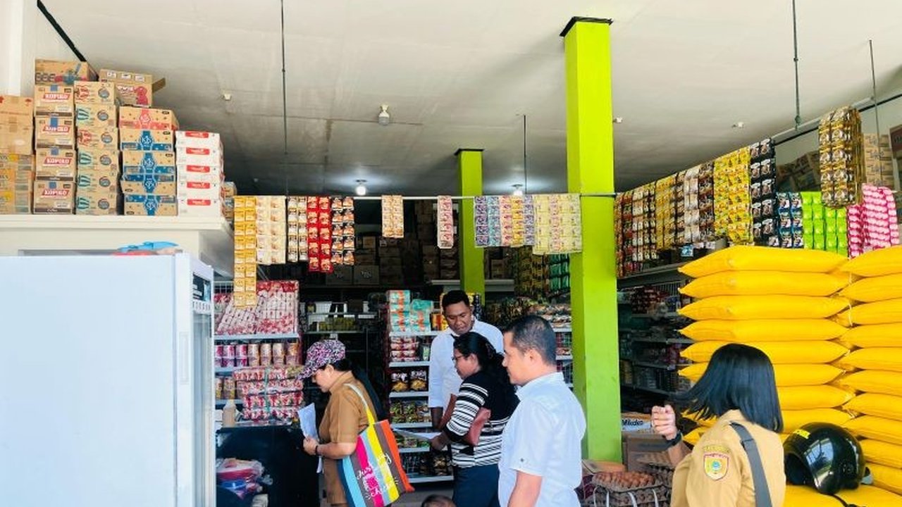 Satgas Pangan Polres Buru Selatan bersama TPID memastikan ketersediaan bahan pokok aman dan harga stabil selama Ramadhan hingga Lebaran 2025, meskipun ditemukan beberapa bahan makanan kadaluarsa.