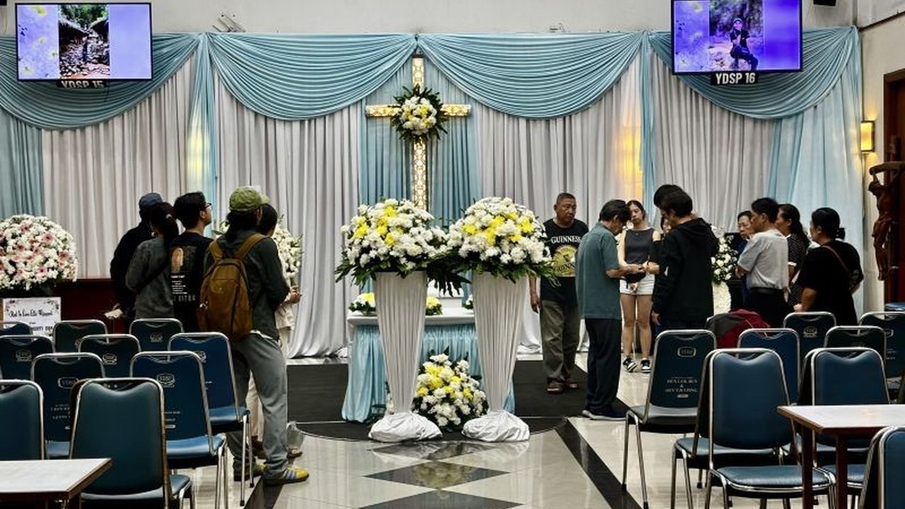 Jenazah Lilie Wijayati, pendaki Gunung Cartensz yang meninggal dunia, telah tiba di Bandung dan akan dimakamkan di San Diego Hills, Karawang, pada Rabu.
