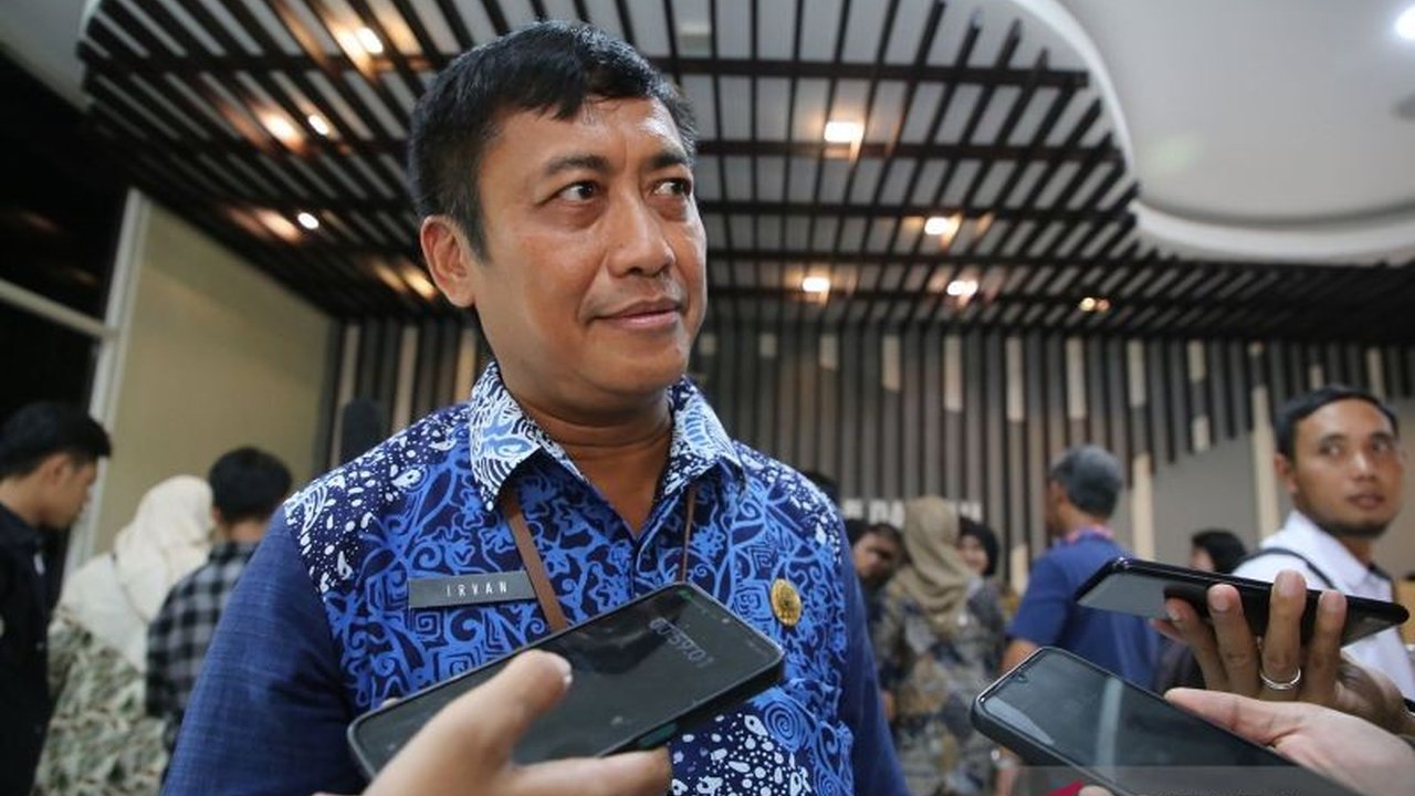 Pemkot Surabaya terapkan efisiensi anggaran melalui optimalisasi kerja berbasis smart governance, bukan pemotongan belanja, sesuai Inpres Nomor 1 Tahun 2025.