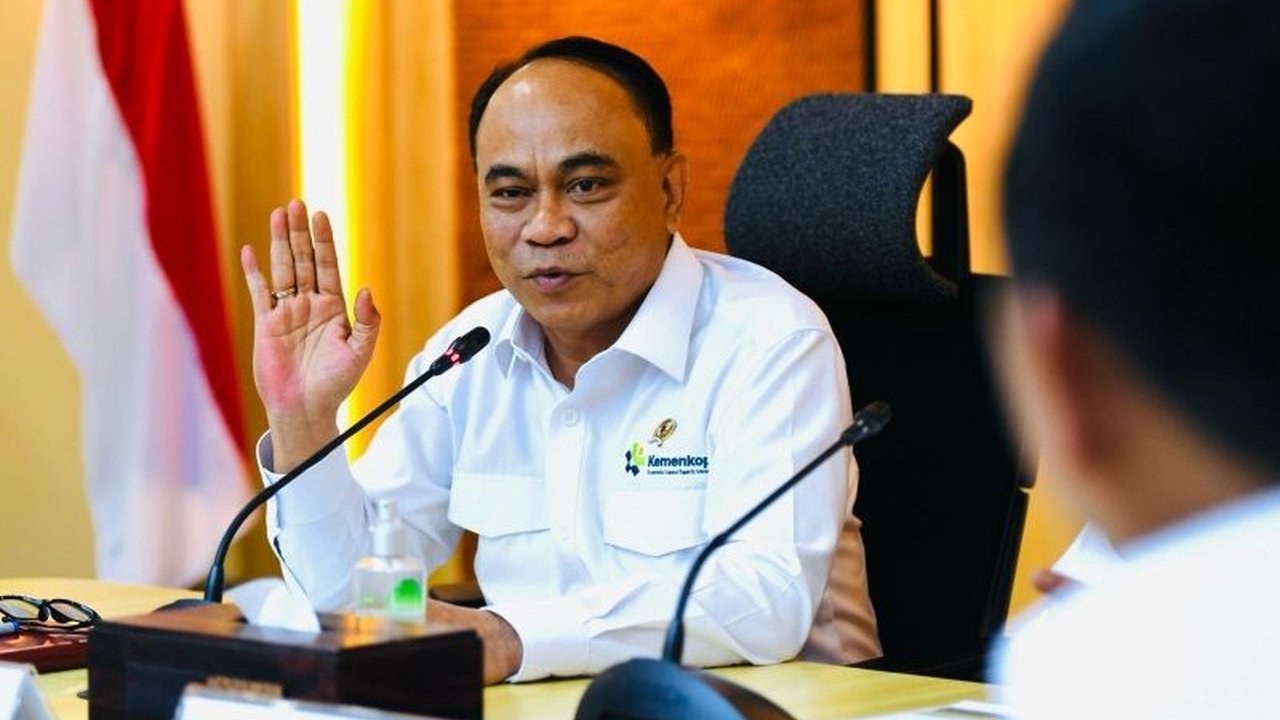 Kementerian Koperasi berencana membentuk 70 ribu Koperasi Desa Merah Putih untuk memperkuat ekonomi desa, menciptakan lapangan kerja, dan efisiensi distribusi barang.