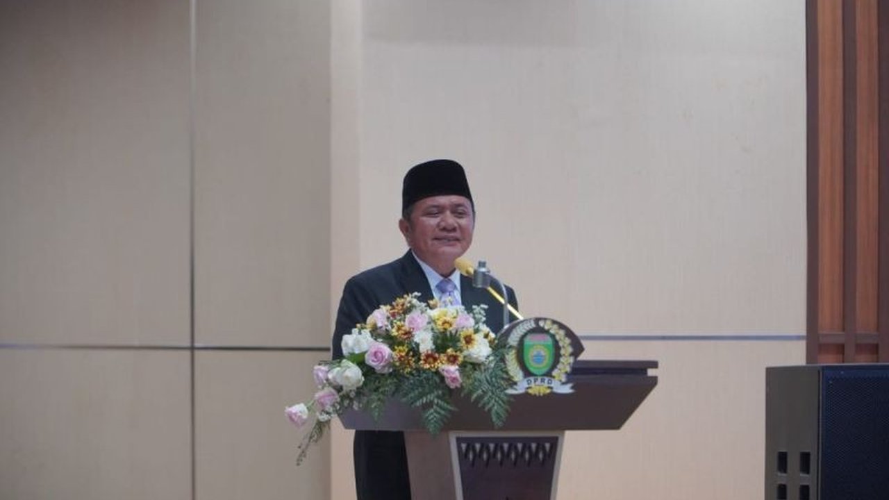 Gubernur Sumsel, Herman Deru, memprioritaskan percepatan pertumbuhan ekonomi dan peningkatan kualitas pelayanan publik di periode kepemimpinannya yang kedua, dengan merancang 12 program gerak cepat.