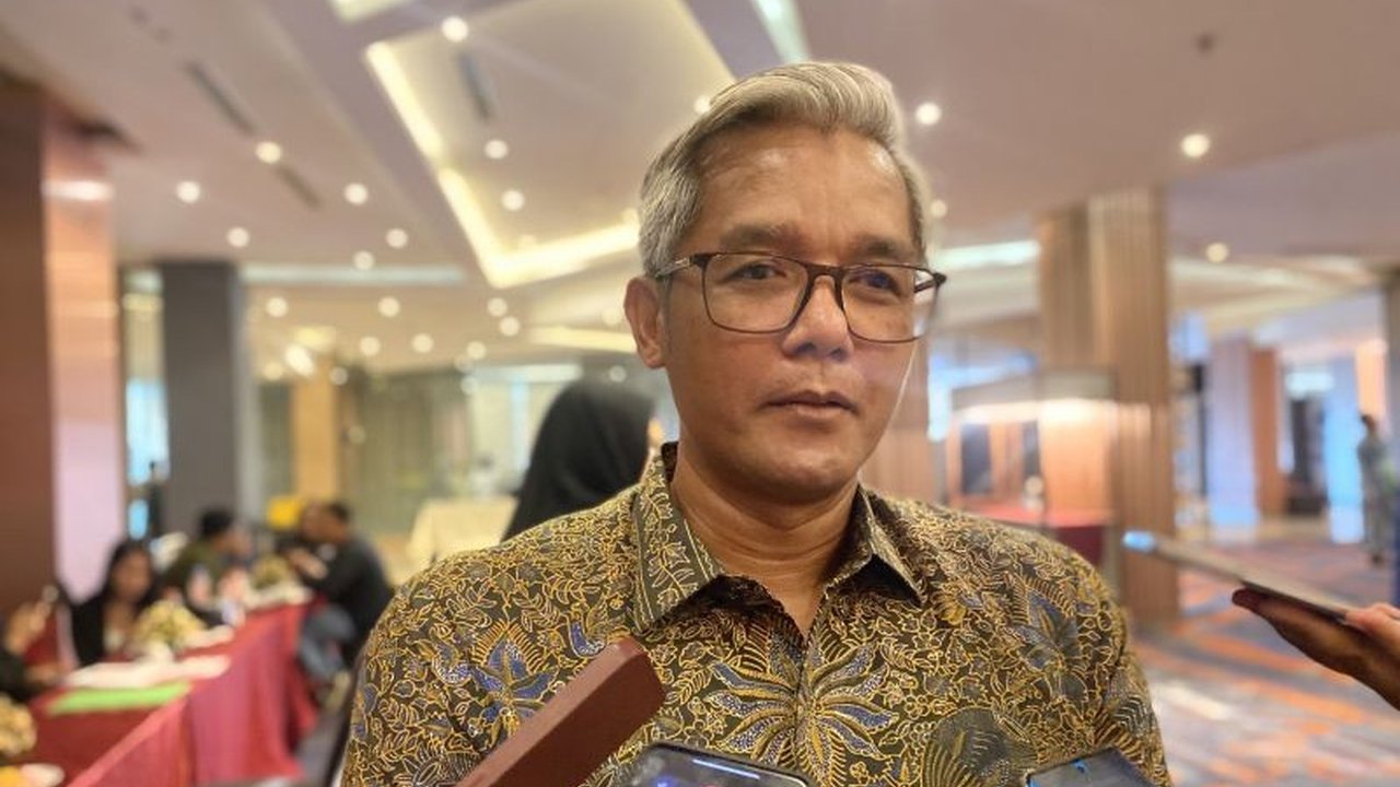 PT Perusahaan Gas Negara (PGN) menargetkan pemasangan 200 ribu sambungan jaringan gas non-APBN pada 2025, dengan fokus di Jawa Timur, guna mendorong efisiensi subsidi LPG dan percepatan transisi energi.
