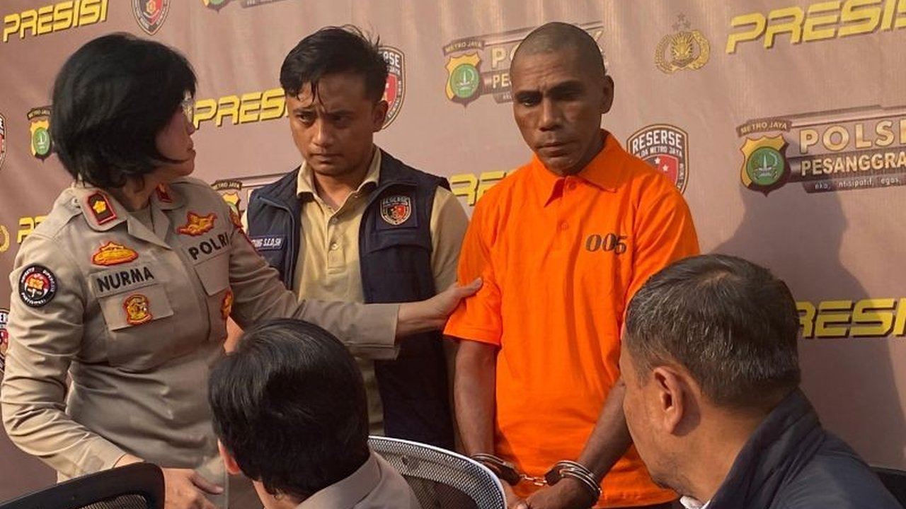 Pelaku eksibisionis, MS (39), mengecat motornya hitam setelah aksinya viral; polisi berhasil menangkapnya di Bogor dan korban, anak 10 tahun, mengalami trauma.