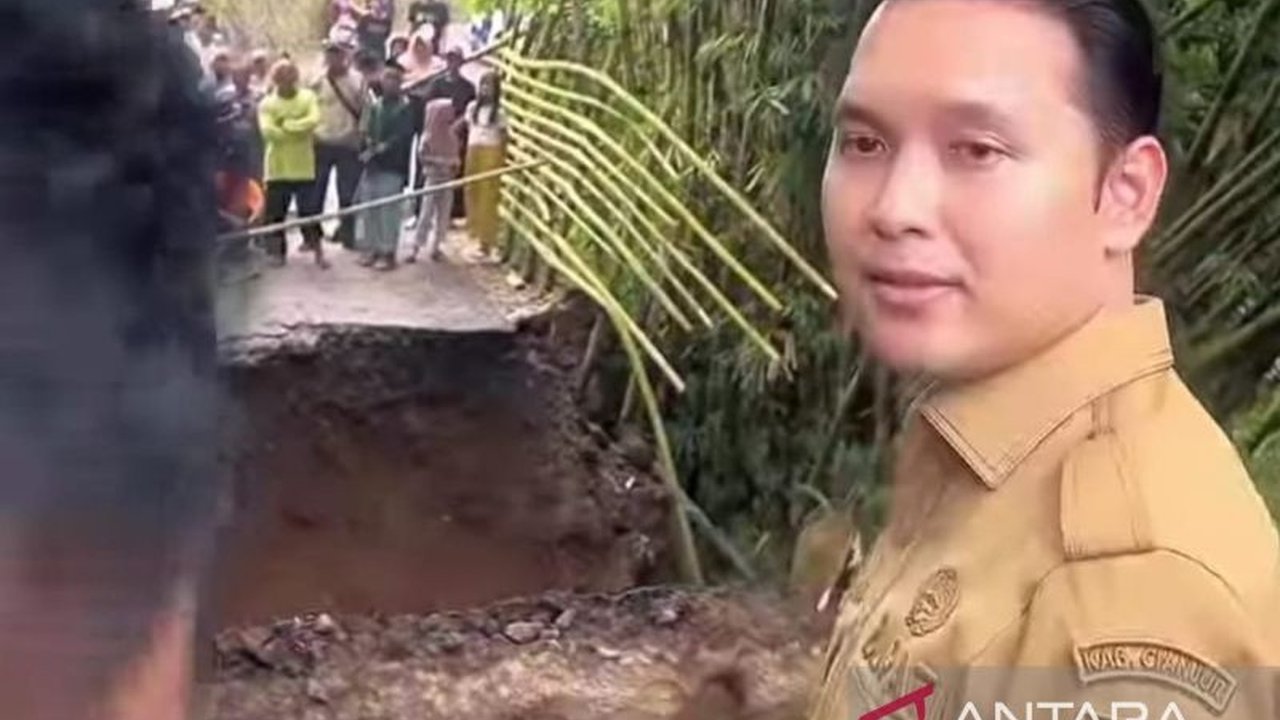 Jembatan Ambruk di Cianjur, Pemkab Bangun Jembatan Darurat untuk 950 KK