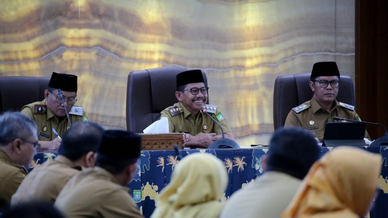 Wali Kota Tangerang, Sachrudin, prioritaskan pengendalian sahur on the road (SOTR) dan penggunaan petasan selama Ramadhan untuk menjaga ketenangan warga, didukung penuh oleh Polres Metro Tangerang Kota.