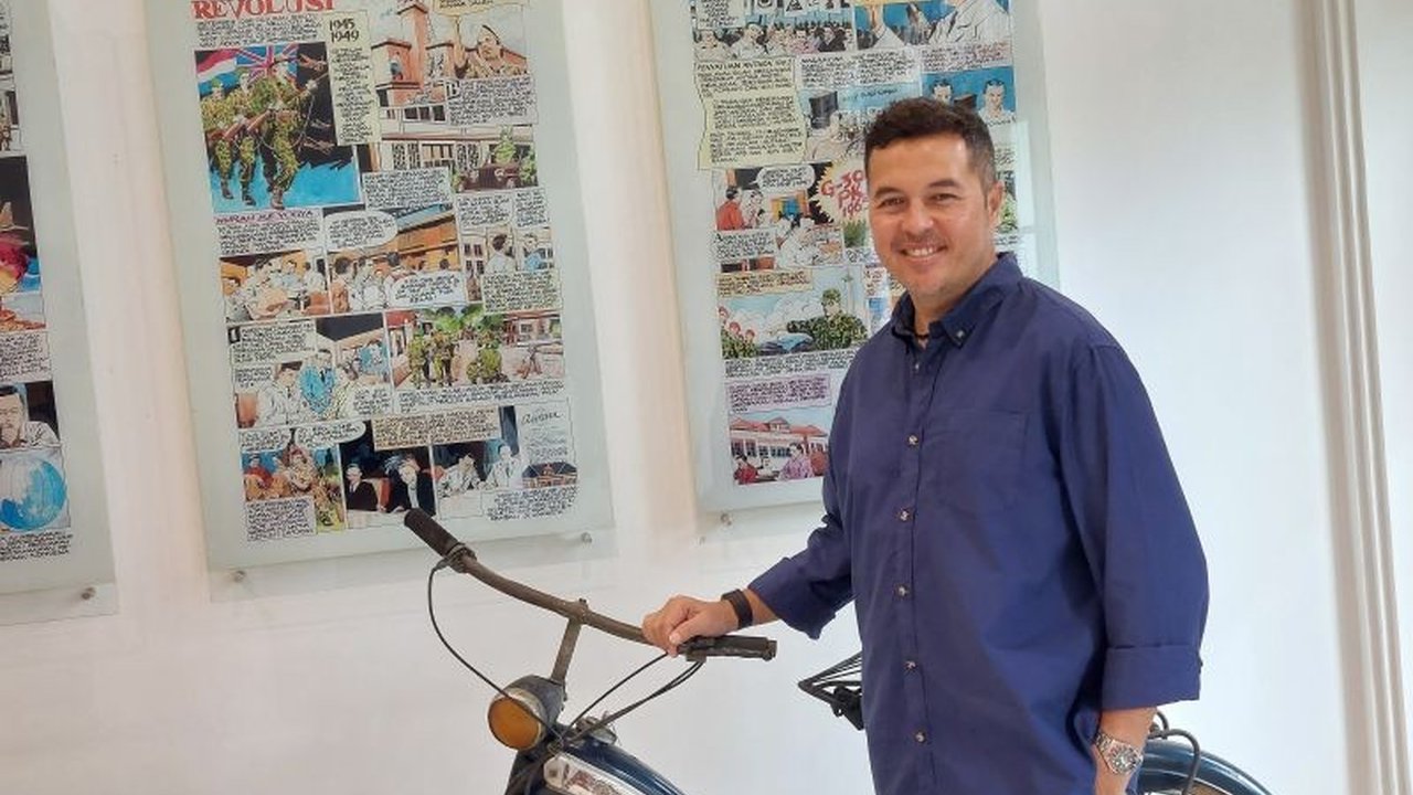 Wakil Ketua IMI Rifat Sungkar menekankan pentingnya kesadaran diri dan saling menghormati di jalan raya untuk mengurangi angka kecelakaan lalu lintas di Indonesia.